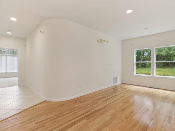3 Heidi Lane, Mount Sinai NY 11766
