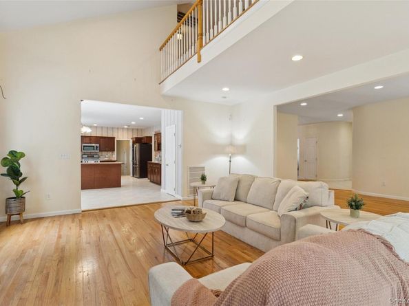 3 Heidi Lane, Mount Sinai NY 11766