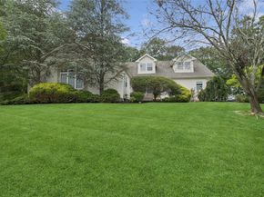 3 Heidi Lane, Mount Sinai NY 11766