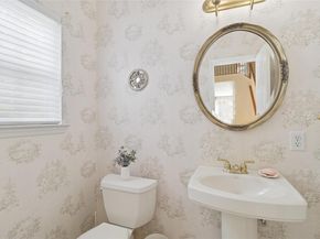 3 Heidi Lane, Mount Sinai NY 11766