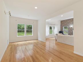 3 Heidi Lane, Mount Sinai NY 11766