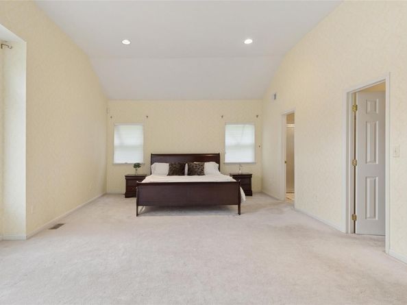 3 Heidi Lane, Mount Sinai NY 11766