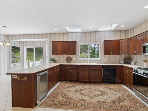 3 Heidi Lane, Mount Sinai NY 11766