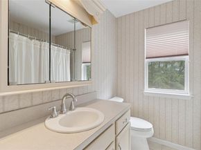 3 Heidi Lane, Mount Sinai NY 11766