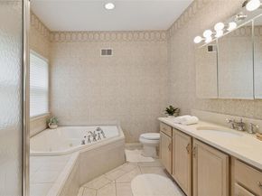 3 Heidi Lane, Mount Sinai NY 11766