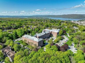 6102 Villa At The Woods, Peekskill NY 10566