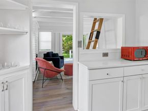 12910 Main Road, East Marion NY 11939