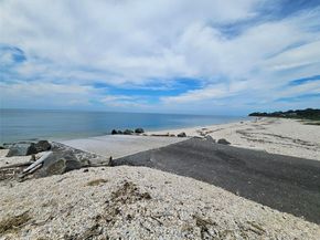 12910 Main Road, East Marion NY 11939