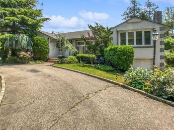 571 Richmond Road