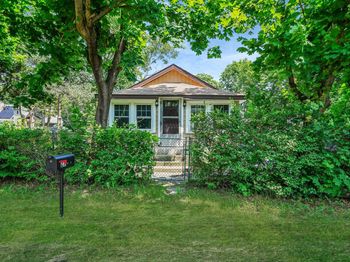 27 Dana Avenue
