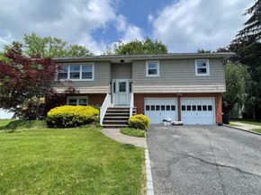 9 Grossman Street, Melville NY 11747