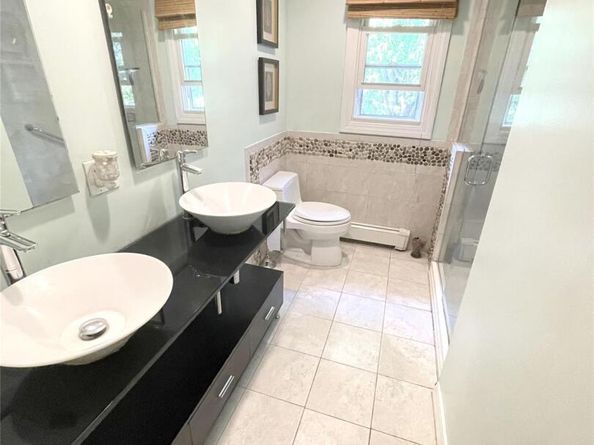 9 Grossman Street, Melville NY 11747