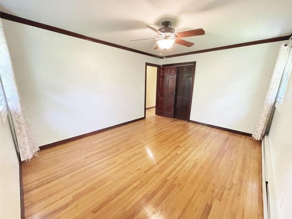 9 Grossman Street, Melville NY 11747
