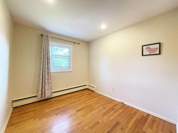 9 Grossman Street, Melville NY 11747