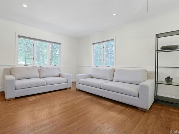 138 Whittier Drive, Thornwood NY 10594