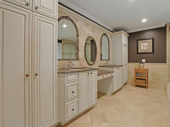 138 Whittier Drive, Thornwood NY 10594