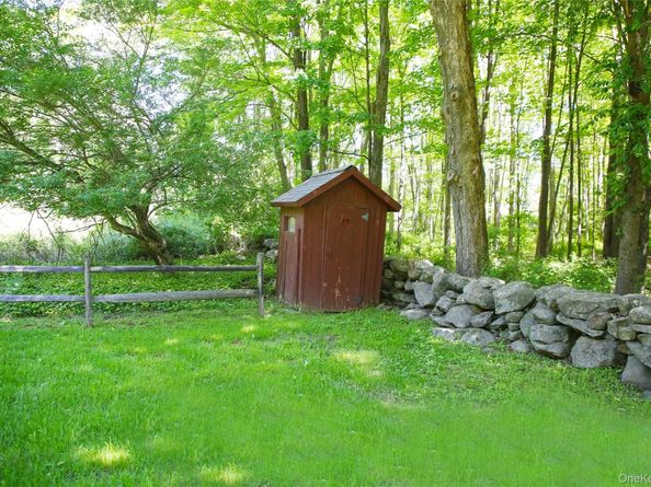 242 Smith Ridge Road, South Salem NY 10590