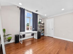 5 Vera Avenue, Plainview NY 11803