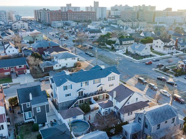 208 Franklin Boulevard, Long Beach NY 11561