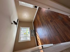 33 Farnum Street, Lynbrook NY 11563