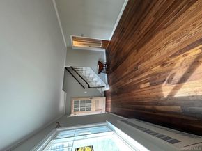 33 Farnum Street, Lynbrook NY 11563