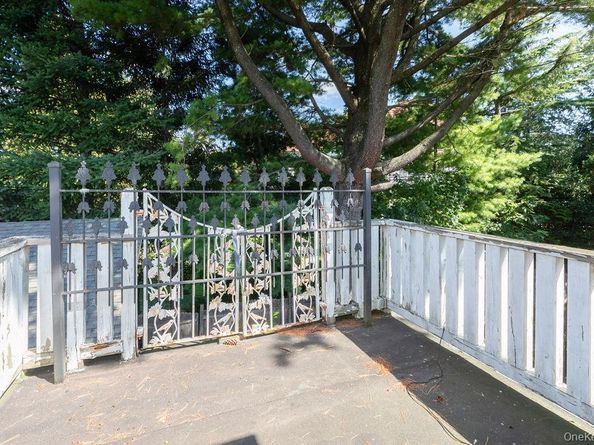 246 Weyman Avenue, New Rochelle NY 10805