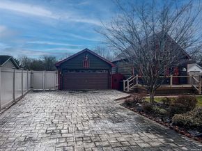 9 Reinhart Court, Melville NY 11747