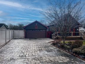 9 Reinhart Court, Melville NY 11747
