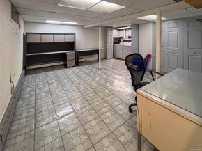 9 Reinhart Court, Melville NY 11747