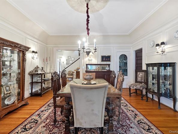 127 #1 Beverly Road, Douglaston NY 11363