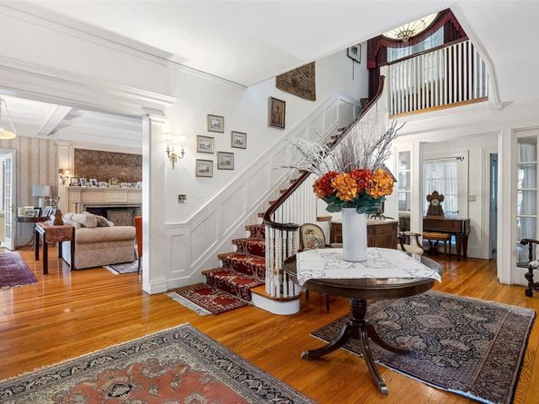 127 #1 Beverly Road, Douglaston NY 11363