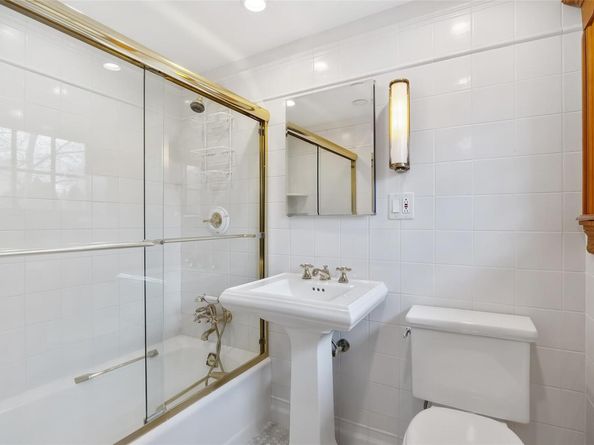 127 #1 Beverly Road, Douglaston NY 11363