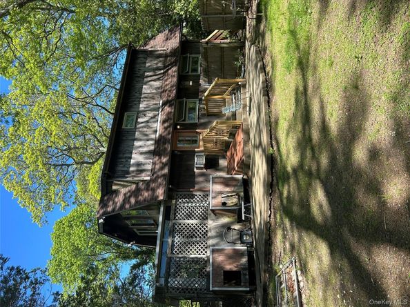 22 Prince Road, Rocky Point NY 11778