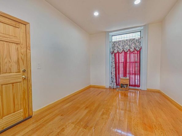 372 Grand Avenue, Brooklyn NY 11238