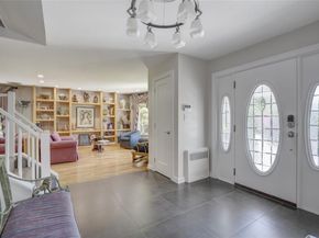 1 Anvil Court, Dix Hills NY 11746