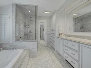 1 Anvil Court, Dix Hills NY 11746