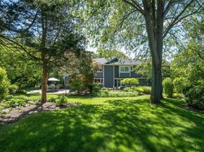 1 Anvil Court, Dix Hills NY 11746