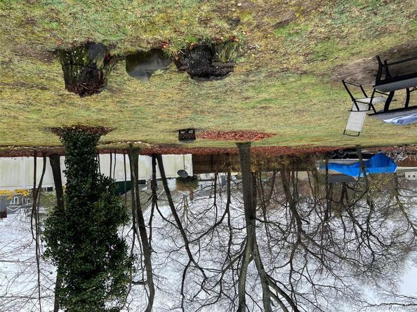 76 Samuel Street, Ronkonkoma NY 11779