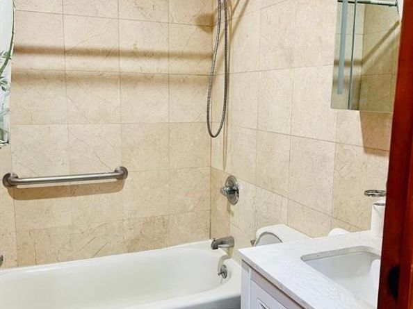 2265 W 7th St 3B, Brooklyn NY 11223