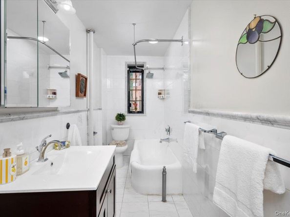 45 Pondfield Road W 4C, Bronxville NY 10708