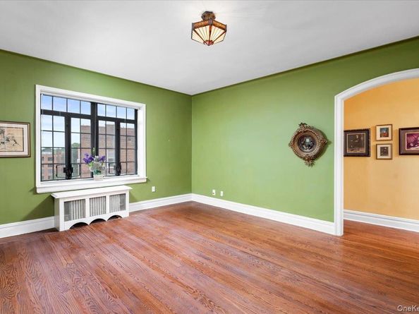 45 Pondfield Road W 4C, Bronxville NY 10708