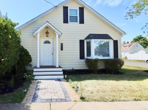 803 S Fifth Street, Lindenhurst NY 11757