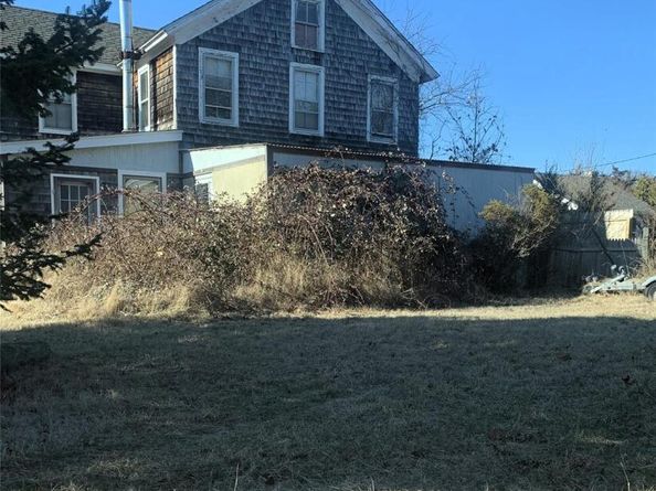 12 Pleasant Avenue Avenue, Westhampton NY 11977