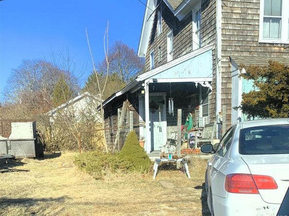12 Pleasant Avenue Avenue, Westhampton NY 11977