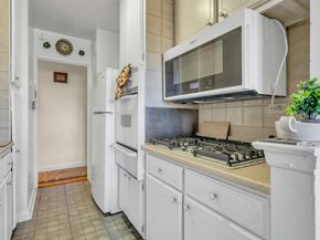 6636 Yellowstone Boulevard 6E, Forest Hills NY 11375