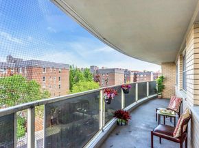 6636 Yellowstone Boulevard 6E, Forest Hills NY 11375