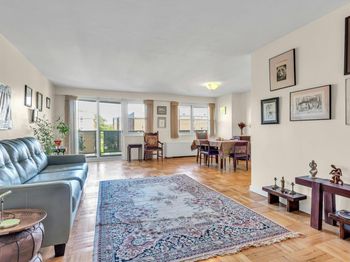 6636 Yellowstone Boulevard