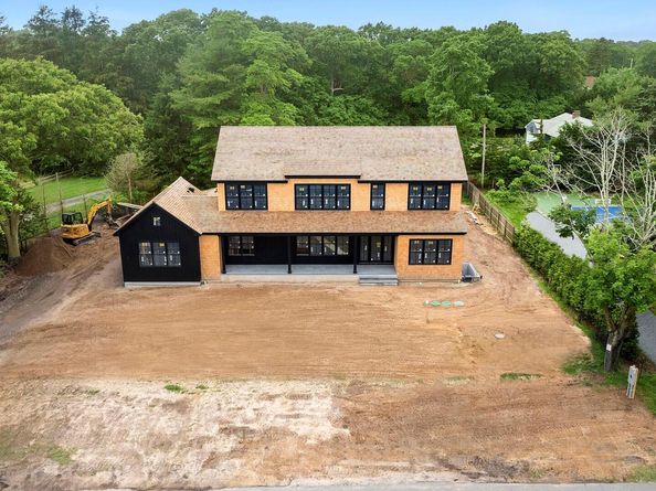 25 Liberty Street, Westhampton Beach NY 11978