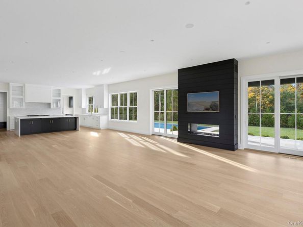 25 Liberty Street, Westhampton Beach NY 11978