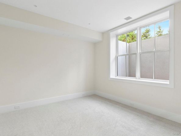 25 Liberty Street, Westhampton Beach NY 11978